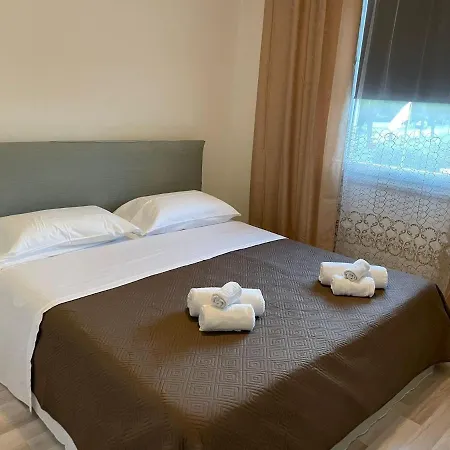 Al Mare 2 Apartment